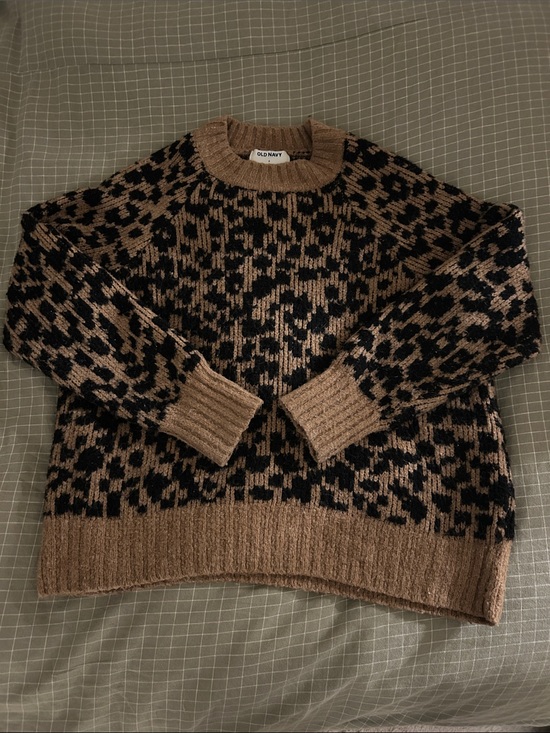 Old Navy Sweaters - Old Navy Brown and Black Leopard-Print Crewneck Sweater, Size small